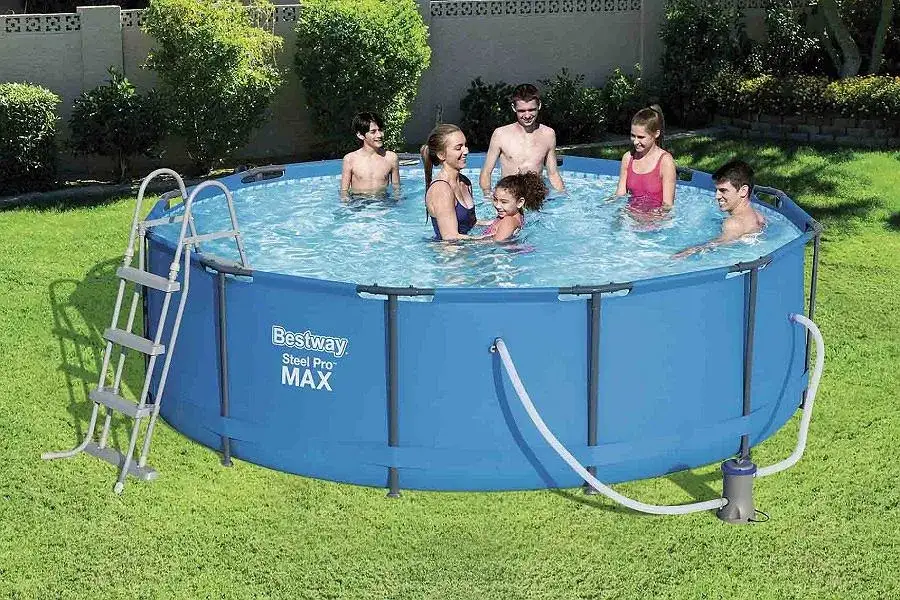 Zdjęcie Kiedy najlepiej kupić basen ogrodowy, aby zaoszczędzić na kosztach?