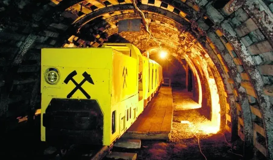 Dawna Kopalnia Węgla Nowa Ruda podziemia kolejka