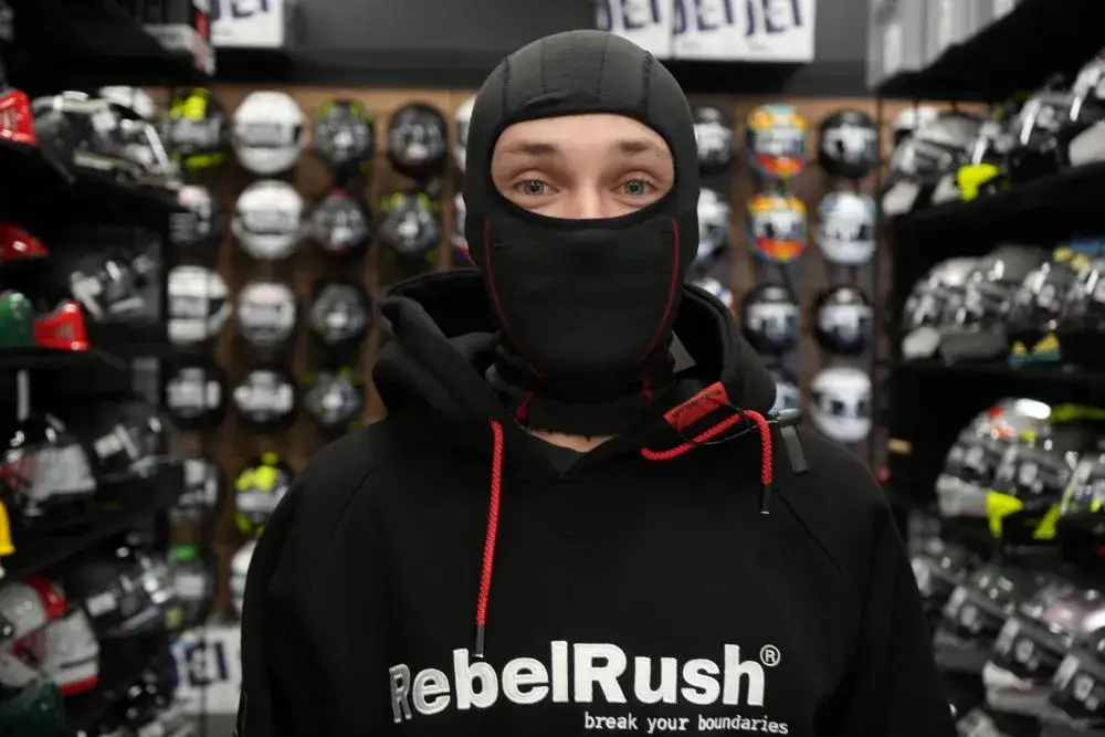 kominiarka motocyklowa letnia i zimowa por&oacute;wnanie