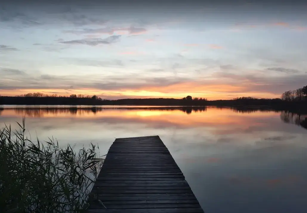 Zdjęcie Łowisko Łabędź: najlepsze miejsca na wędkowanie i tajemnice ryb