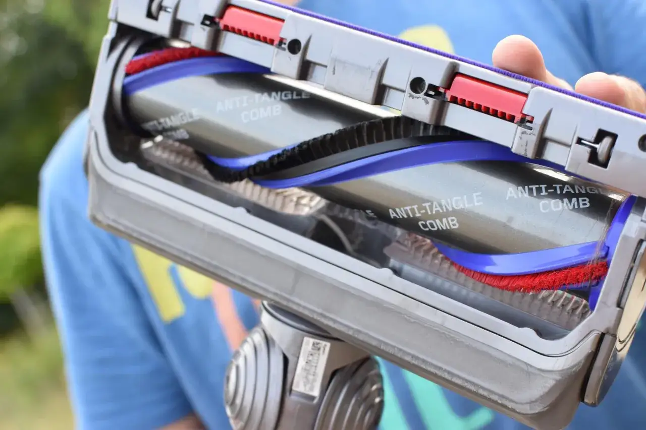 Dyson Motorbar czyszczenie wałka szczotki