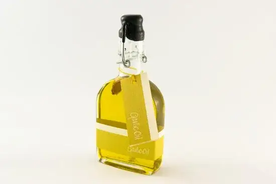 Zdjęcie Jaki olejek na ból ucha? Naturalne sposoby na ulgę i bezpieczeństwo