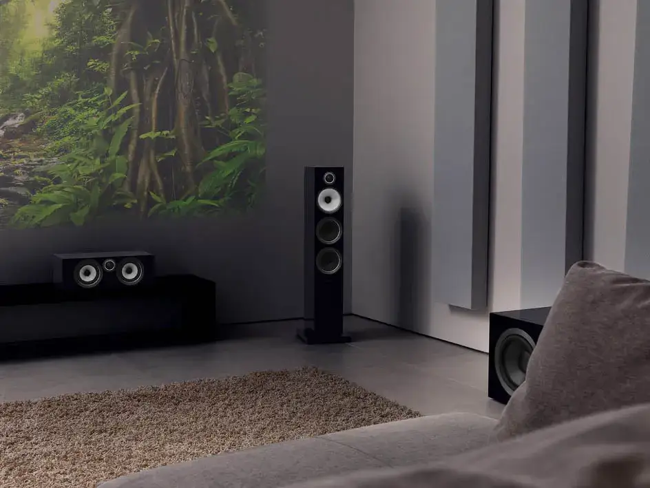 Zdjęcie Jak prawidłowo ustawić radio w kinie domowym - prosty poradnik dla każdego