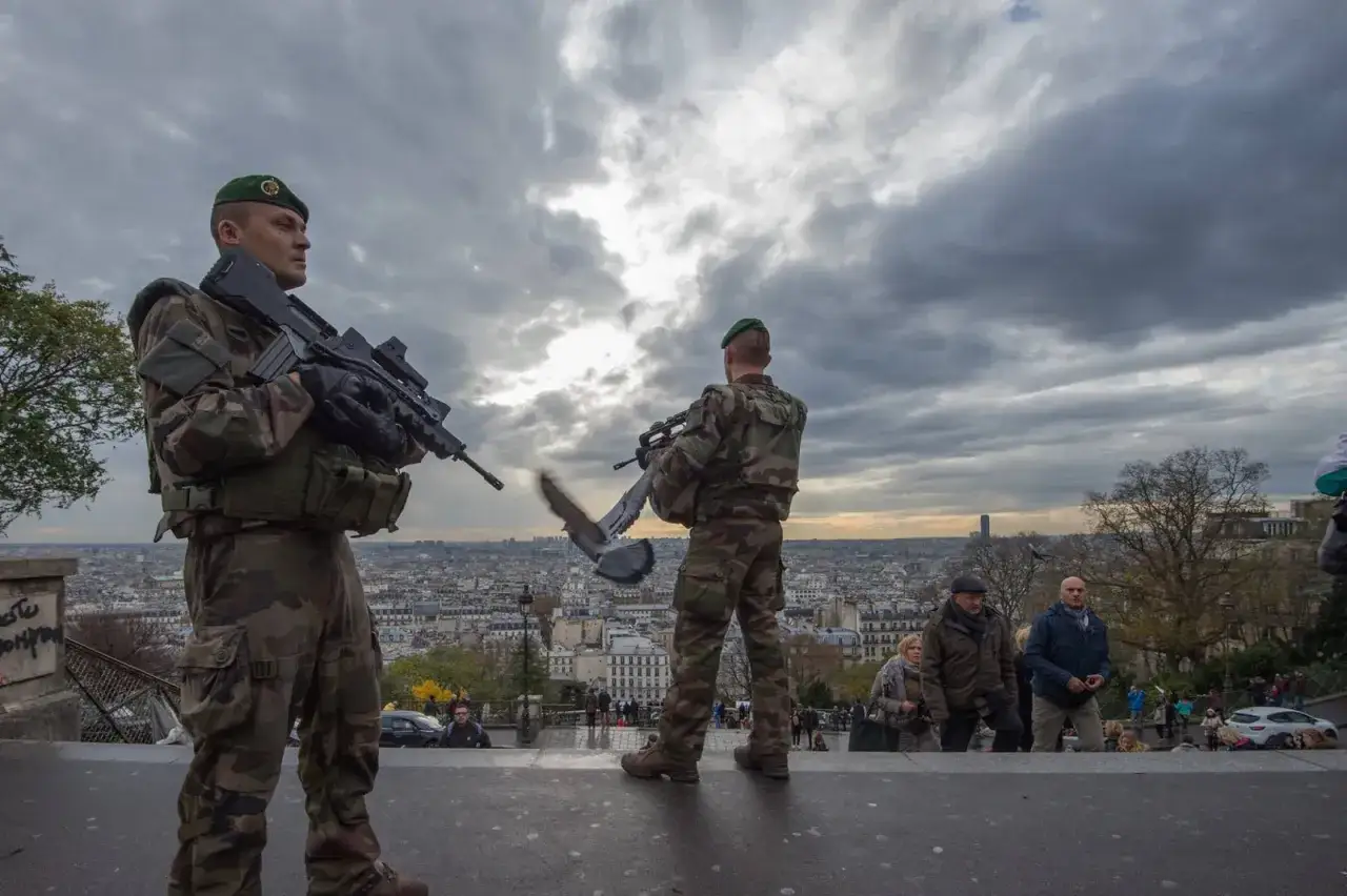 Zdjęcie Czy w Paryżu jest bezpiecznie? Odkryj zagrożenia i bezpieczne miejsca