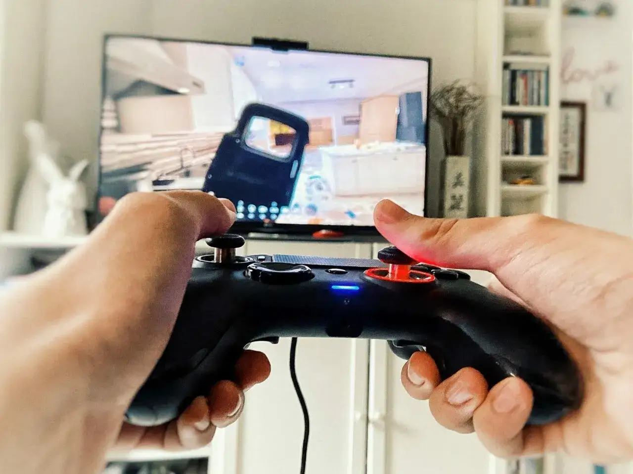 Zdjęcie Czy pad z PS4 pasuje do PS5? Odkryj ważne ograniczenia i fakty