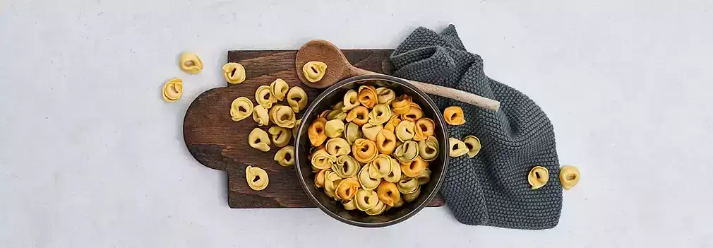 Zdjęcie Ile się gotuje tortellini? Odkryj idealny czas gotowania!
