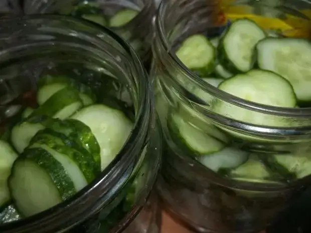 Zdjęcie Pyszne ogórki z przyprawą do grilla – idealne na zimę i do mięs