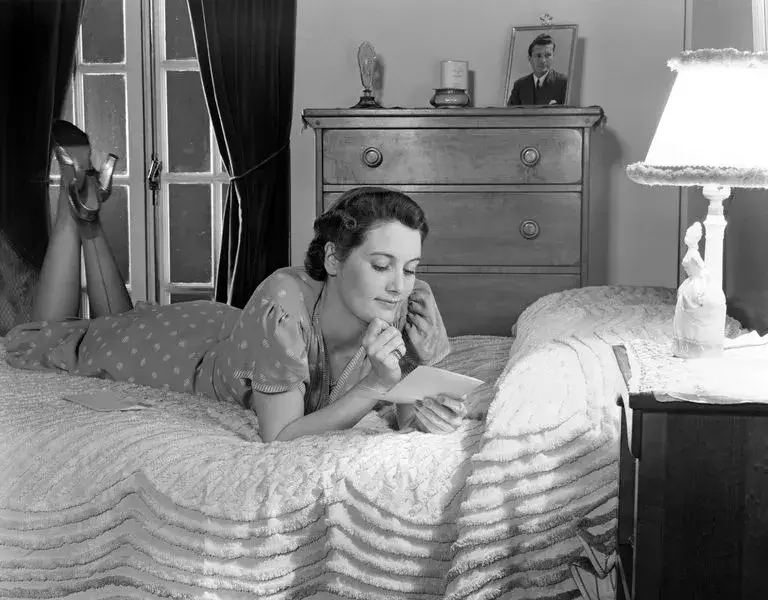 Zdjęcie Tęsknota wiersz - najpiękniejsze utwory o emocjach i nostalgii