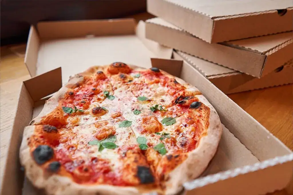 Zdjęcie Ile waży pizza margherita 32 cm? Zaskakujące fakty o wadze pizzy