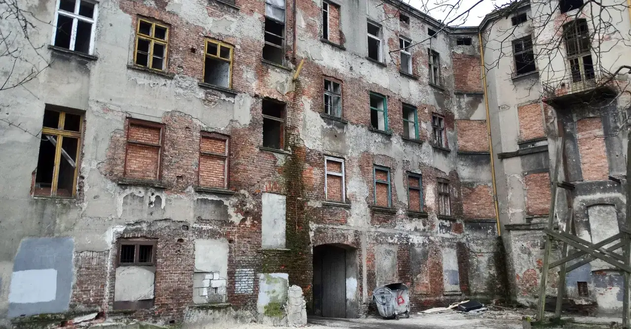 Ł&oacute;dź Chojny stare kamienice