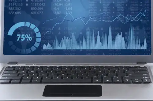 laptop przed i po przyspieszeniu