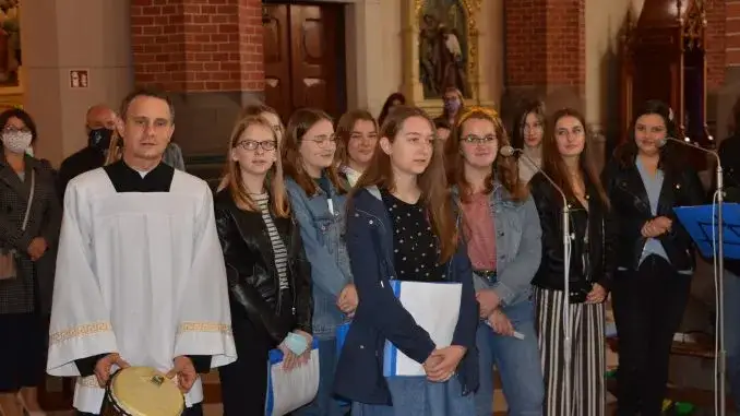 Zdjęcie Kto śpiewa dwa razy się modli: poznaj głębokie znaczenie słów św. Augustyna