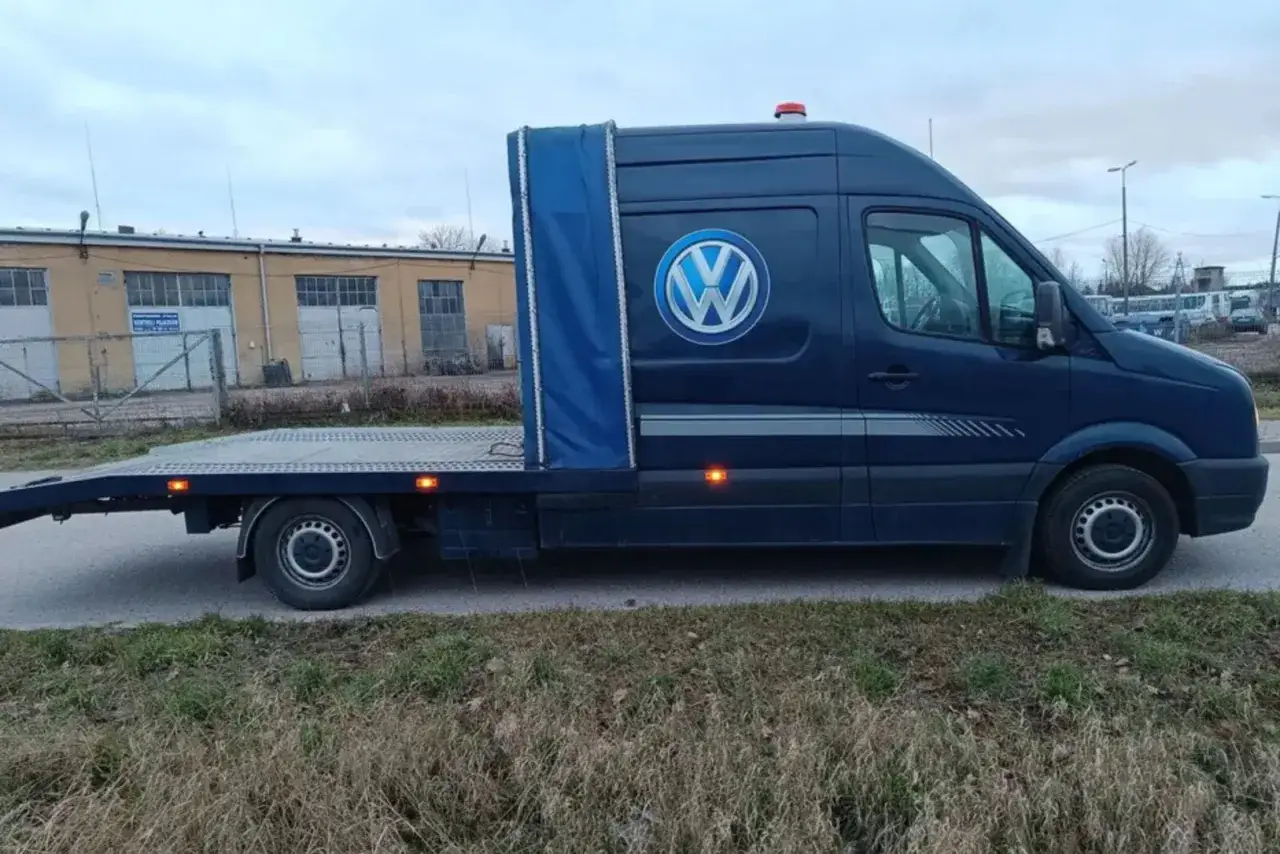 laweta samoch&oacute;d elektryczny hybrydowy