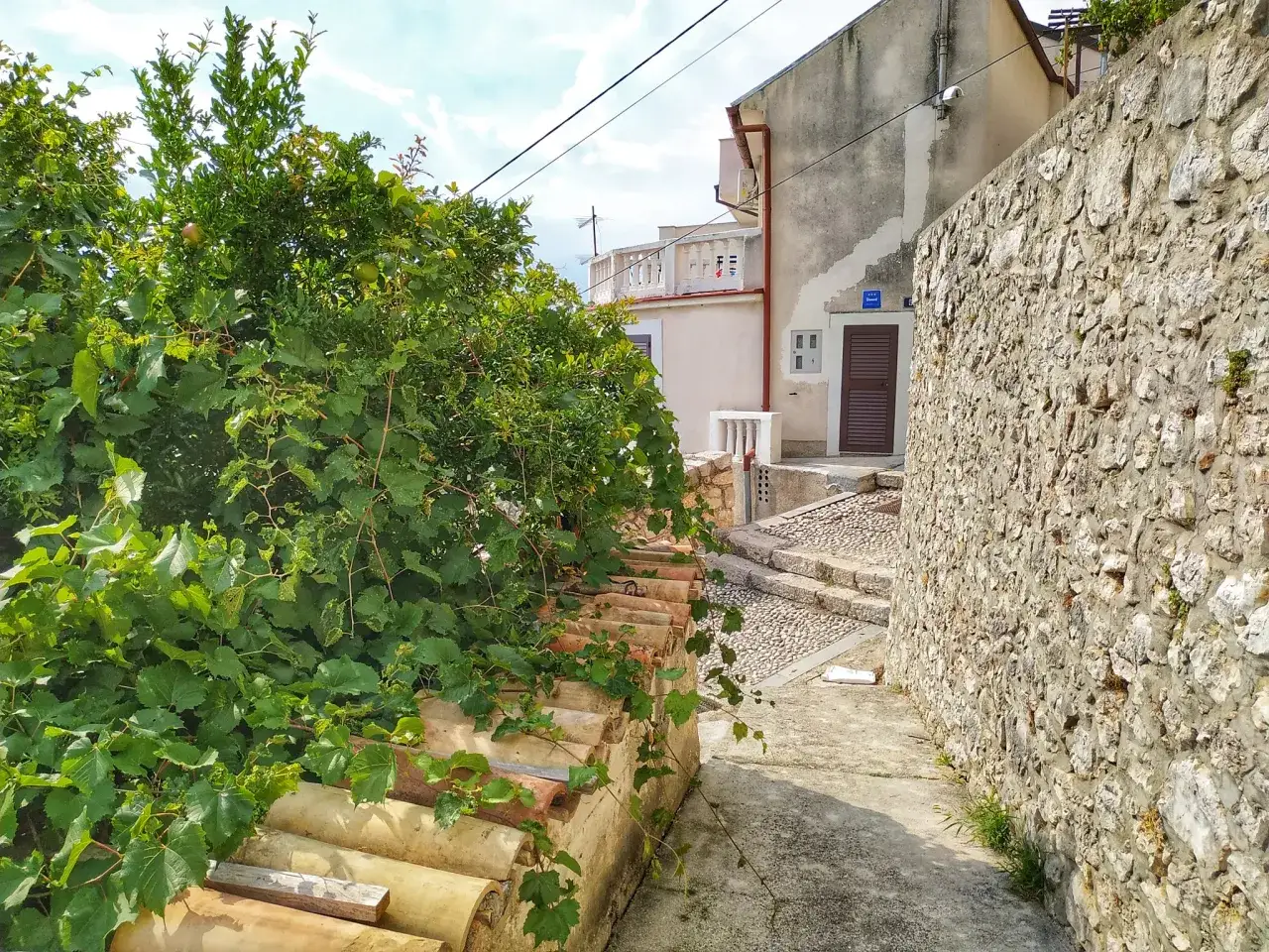 Novi Vinodolski stare miasto wąskie uliczki