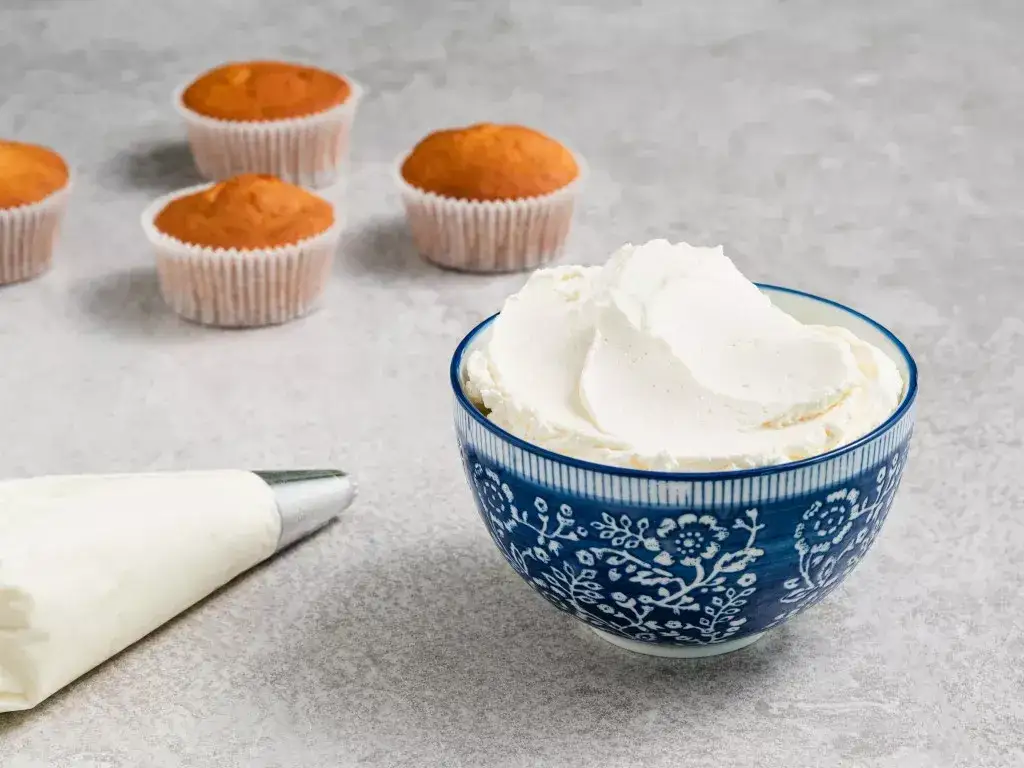 gęsty krem z mascarpone do tortu