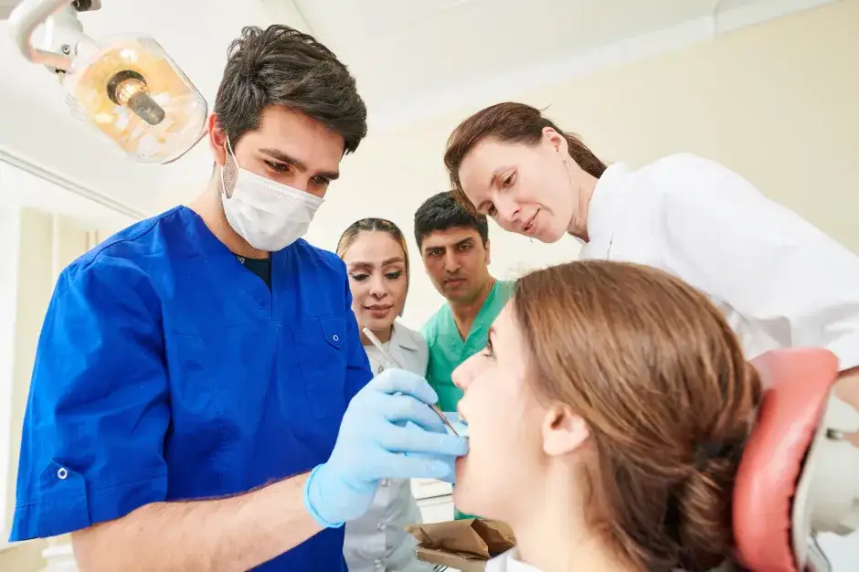 studia lekarsko dentystyczne studenci