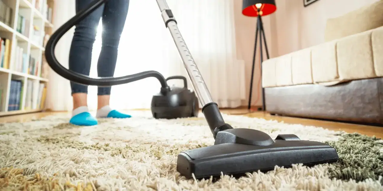 Odkurzacze moc ssania podłogi dywany