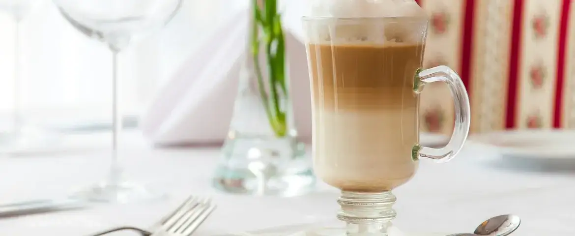 kawa mrożona amaretto latte macchiato