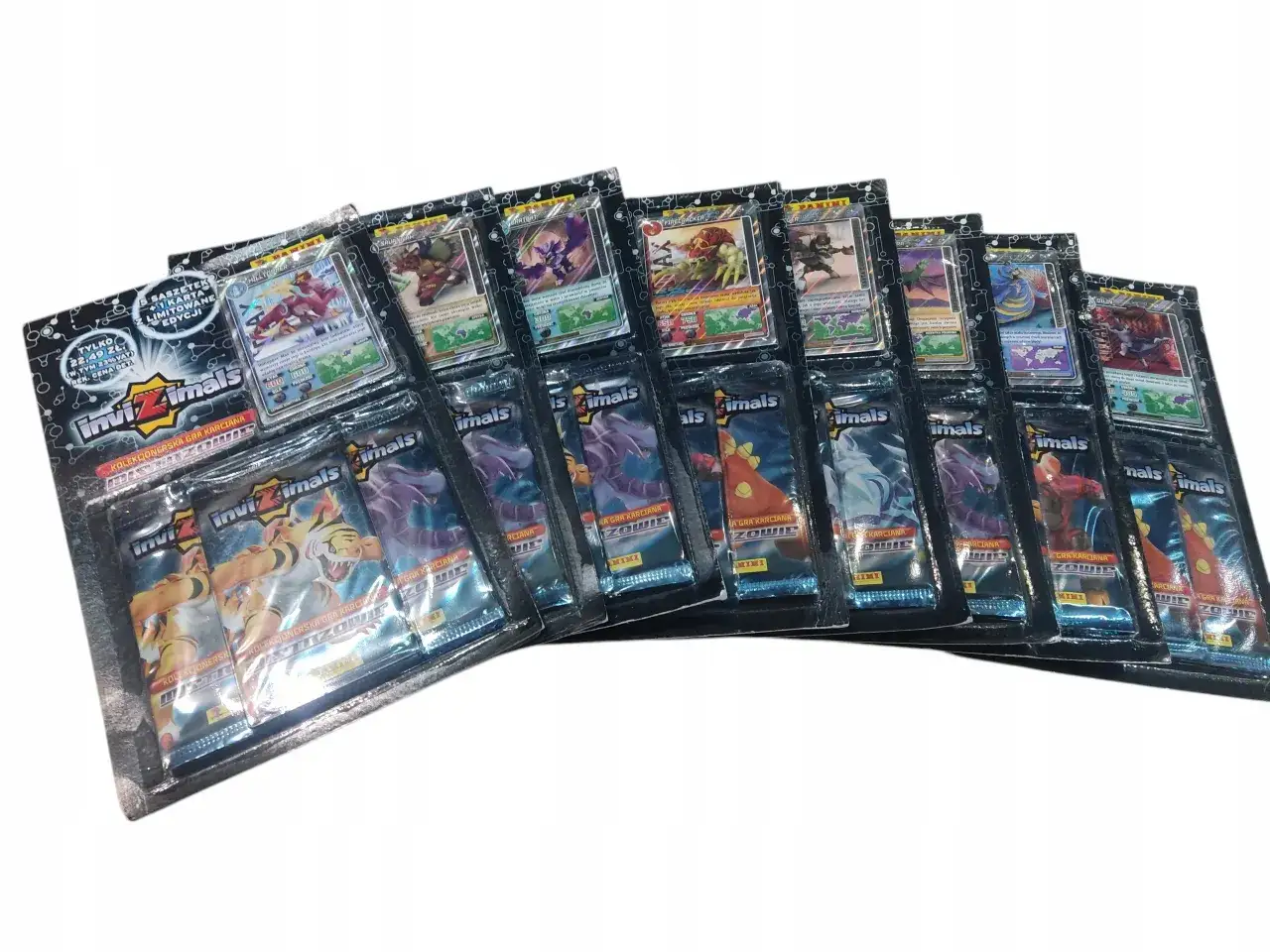 Pakiety z kartami kolekcjonerska gra karciana InviZimals.