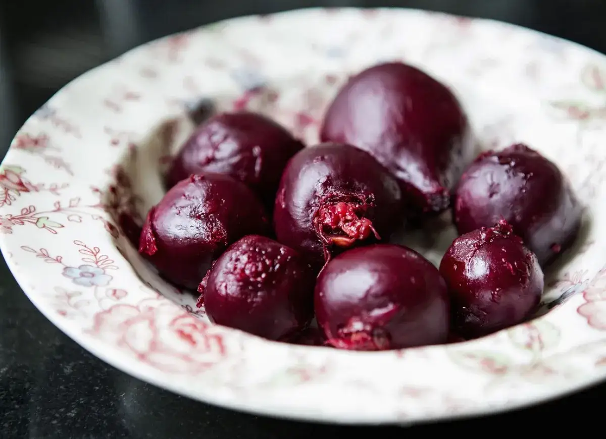 jak gotować buraki w sk&oacute;rce
