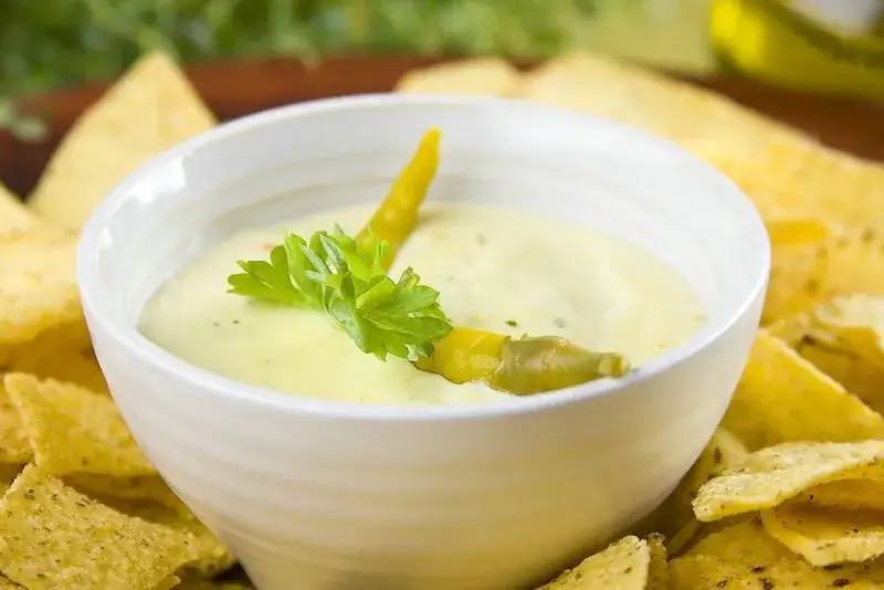 sos serowy z jalapeno