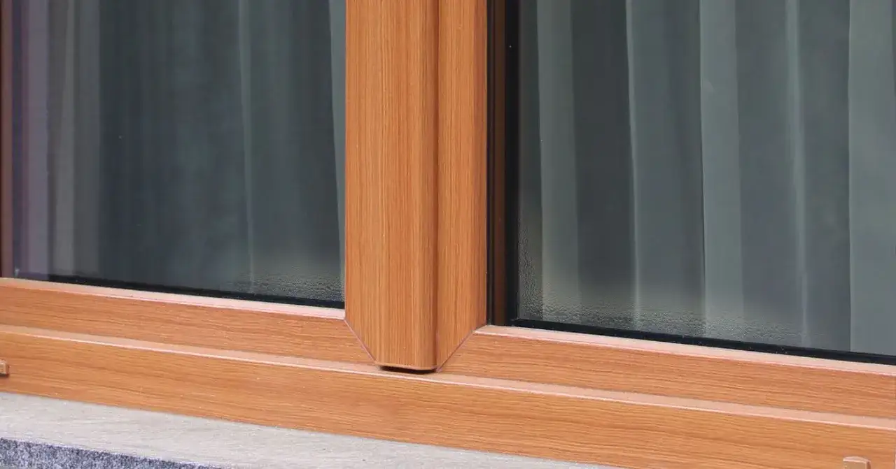 Rodzaje parowania okien: od wewnątrz, na zewnątrz, między szybami