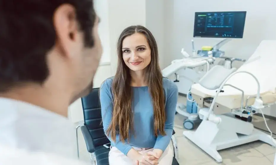 Zdjęcie Czy mając okres można iść do ginekologa? Sprawdź, co warto wiedzieć przed wizytą