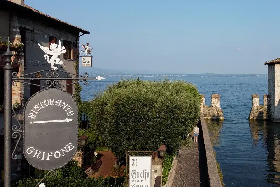 Zdjęcie Gdzie zjeść w Desenzano del Garda? Odkryj najlepsze restauracje