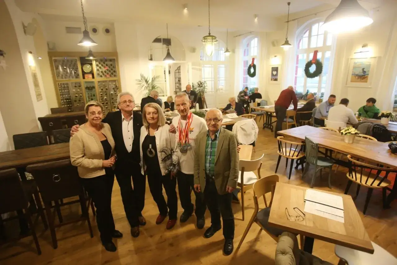 Nikiszowiec restauracja Śląska Prohibicja