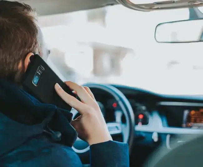 Zdjęcie Jak połączyć samochód z telefonem - proste sposoby i porady