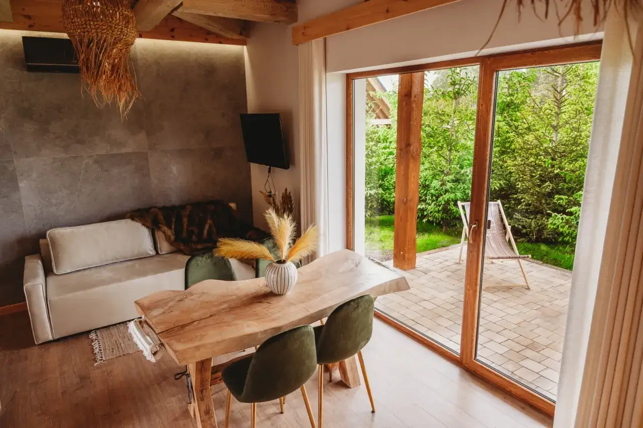 Zdjęcie Skansen Bicz noclegi – komfortowe pokoje i domki w atrakcyjnej cenie