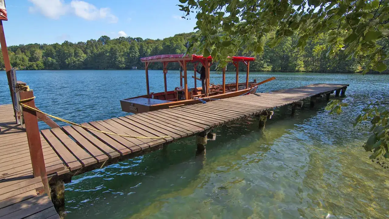 Zdjęcie Jezioro w Łagowie: wszystko o wypoczynku i atrakcjach dla turystów