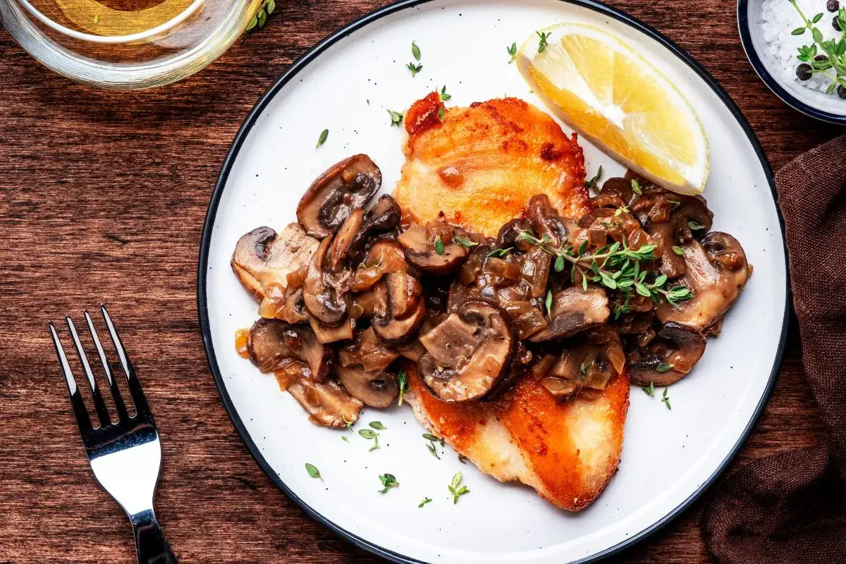 Zdjęcie Jak długo smażyć pieczarki na patelni, by były idealnie chrupiące?