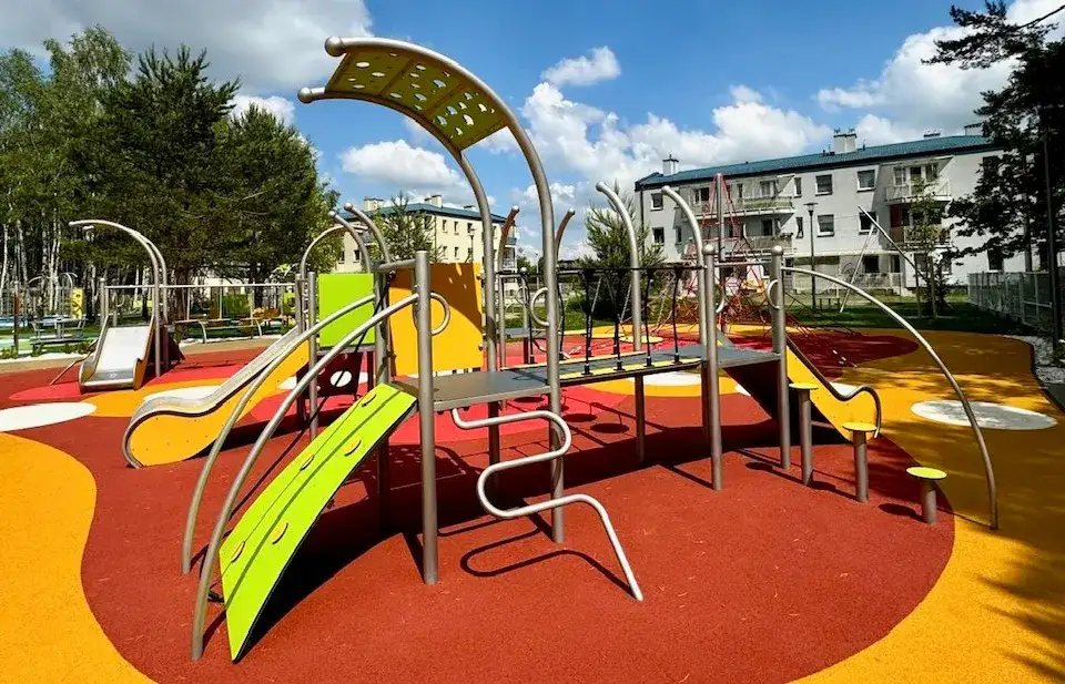Zdjęcie Czy plac zabaw wymaga pozwolenia na budowę? Oto co musisz wiedzieć