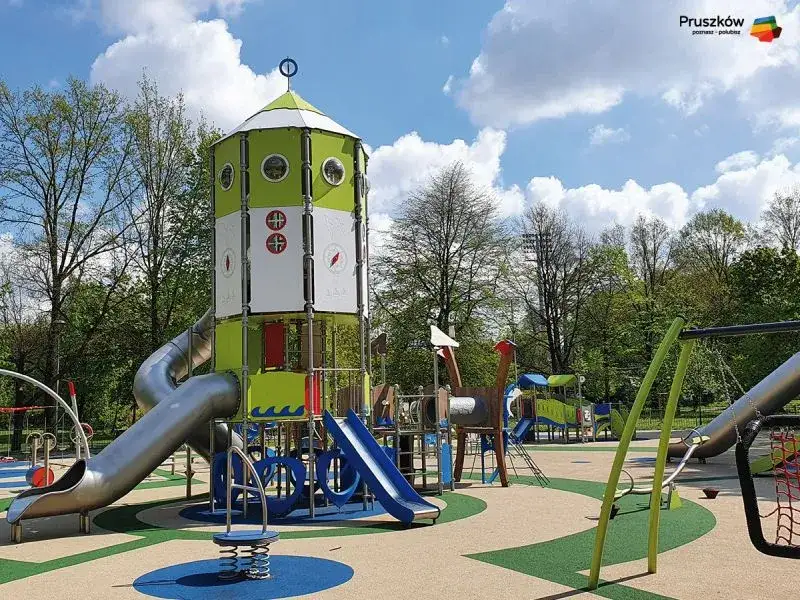 Zdjęcie Czy place zabaw już otwarte? Sprawdź, gdzie możesz się bawić!