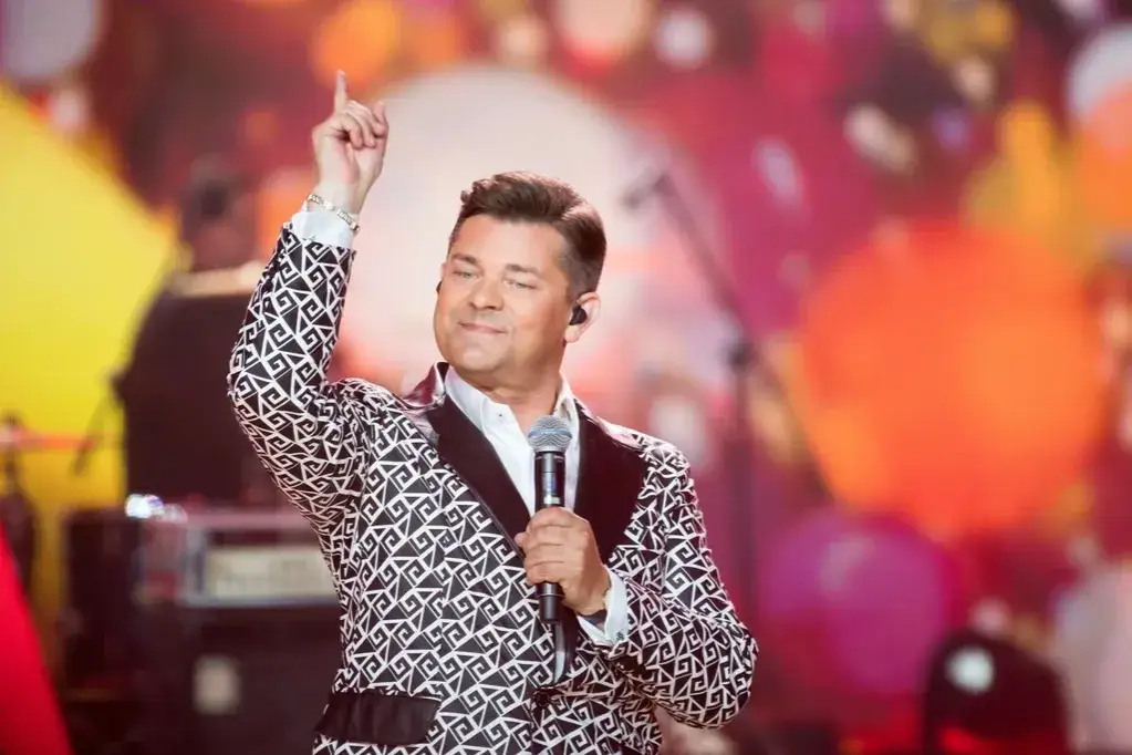 Zdjęcie Ile kosztuje koncert Zenka Martyniuka? Ceny i czynniki wpływające na stawki