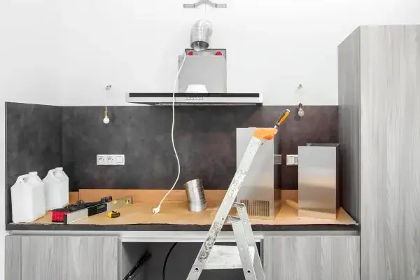 Zdjęcie Czy można podłączyć okap do kratki wentylacyjnej w bloku bez ryzyka?