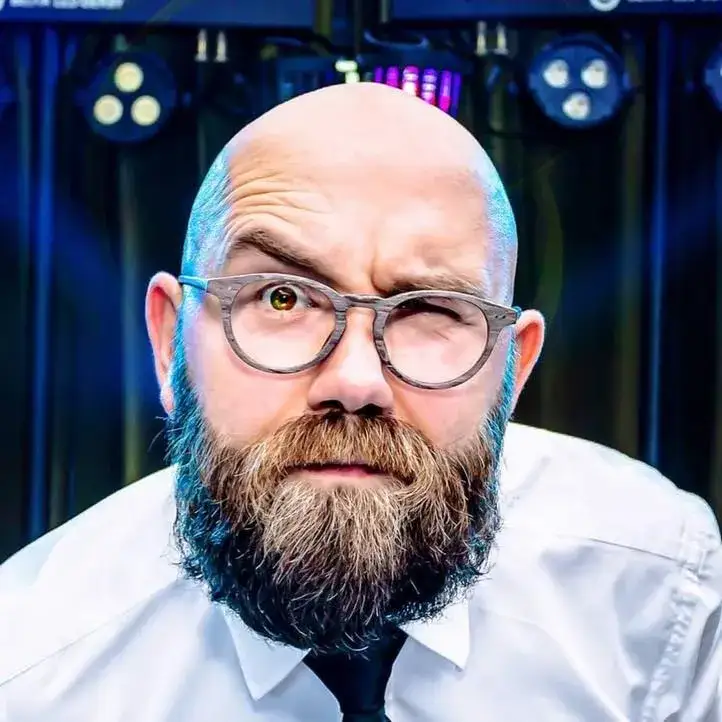 Zdjęcie Ile kosztuje DJ na studniówkę? Ceny, które Cię zaskoczą