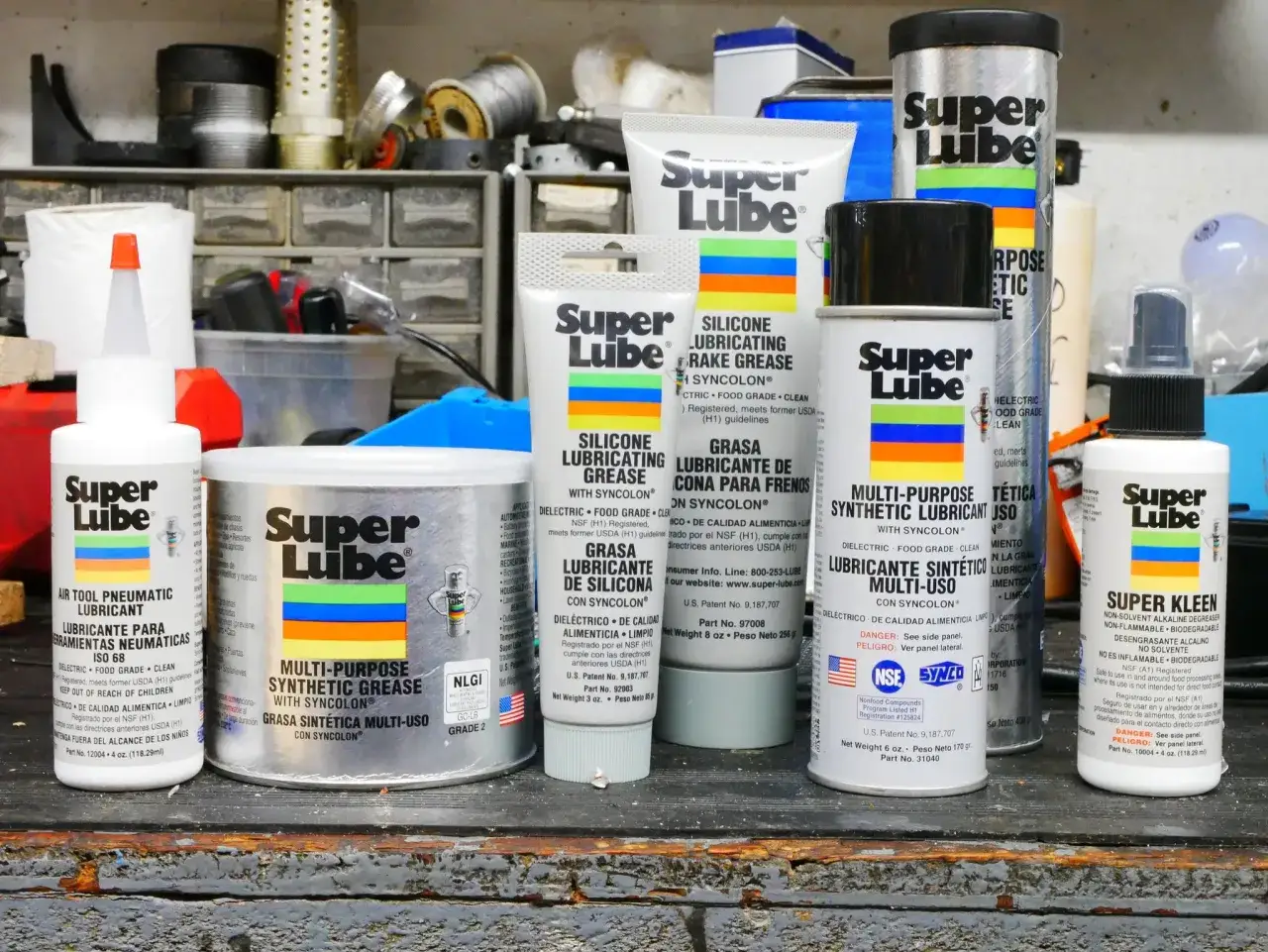 Smar PTFE Super Lube do czego? Różne produkty: smar, smar do narzędzi pneumatycznych, odtłuszczacz. Idealne do wielu zastosowań.