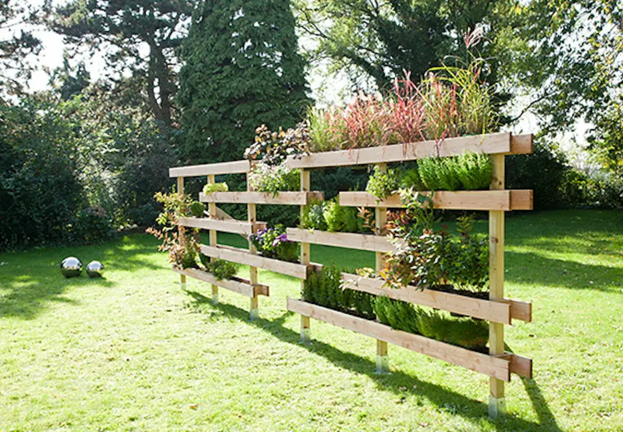 Inspiracje parawan&oacute;w tarasowych DIY