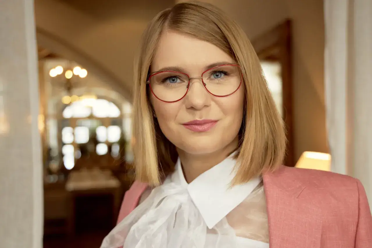 kolory oprawek do typu urody przykłady