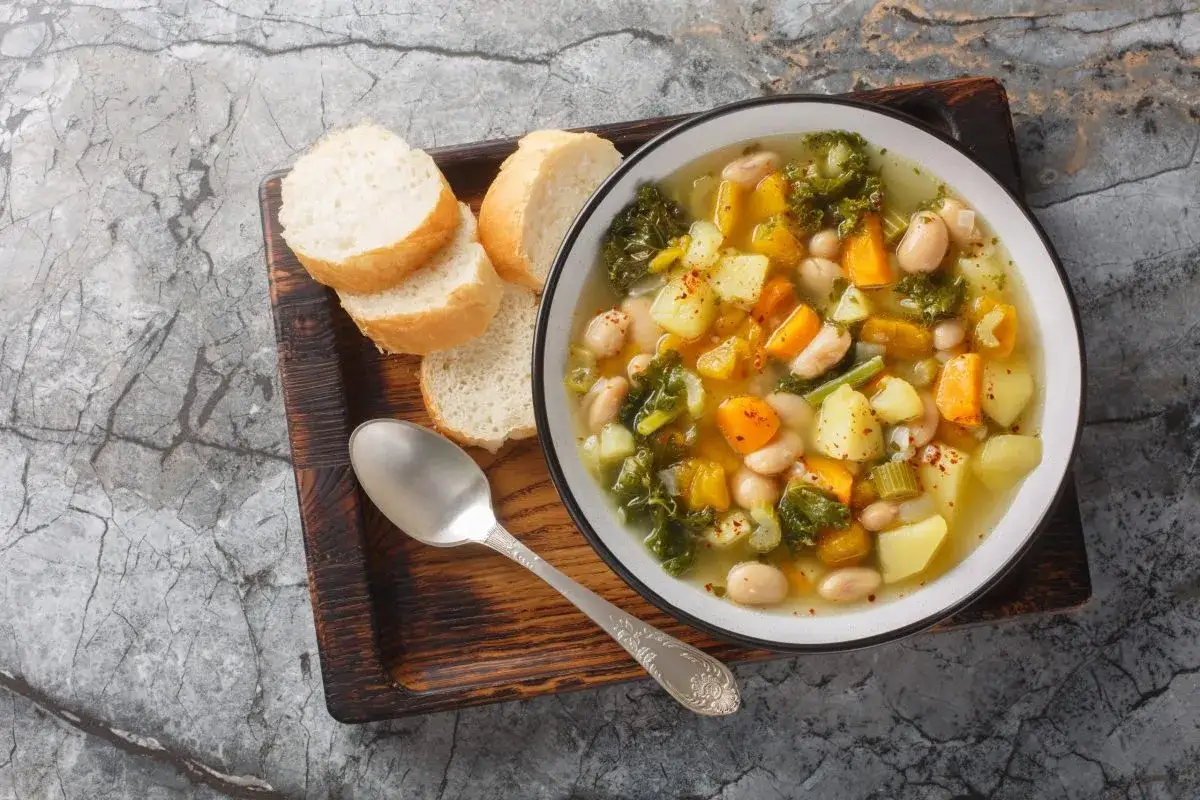 ingredienti minestra della nonna verdure legumi