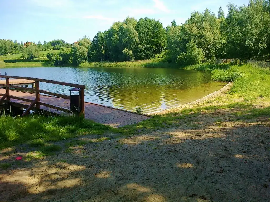 Zdjęcie Jezioro w Żelaźnie: Ukryty raj dla wędkarzy i miłośników przyrody