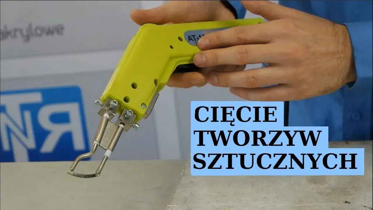 bezpieczne cięcie plastiku nożykiem