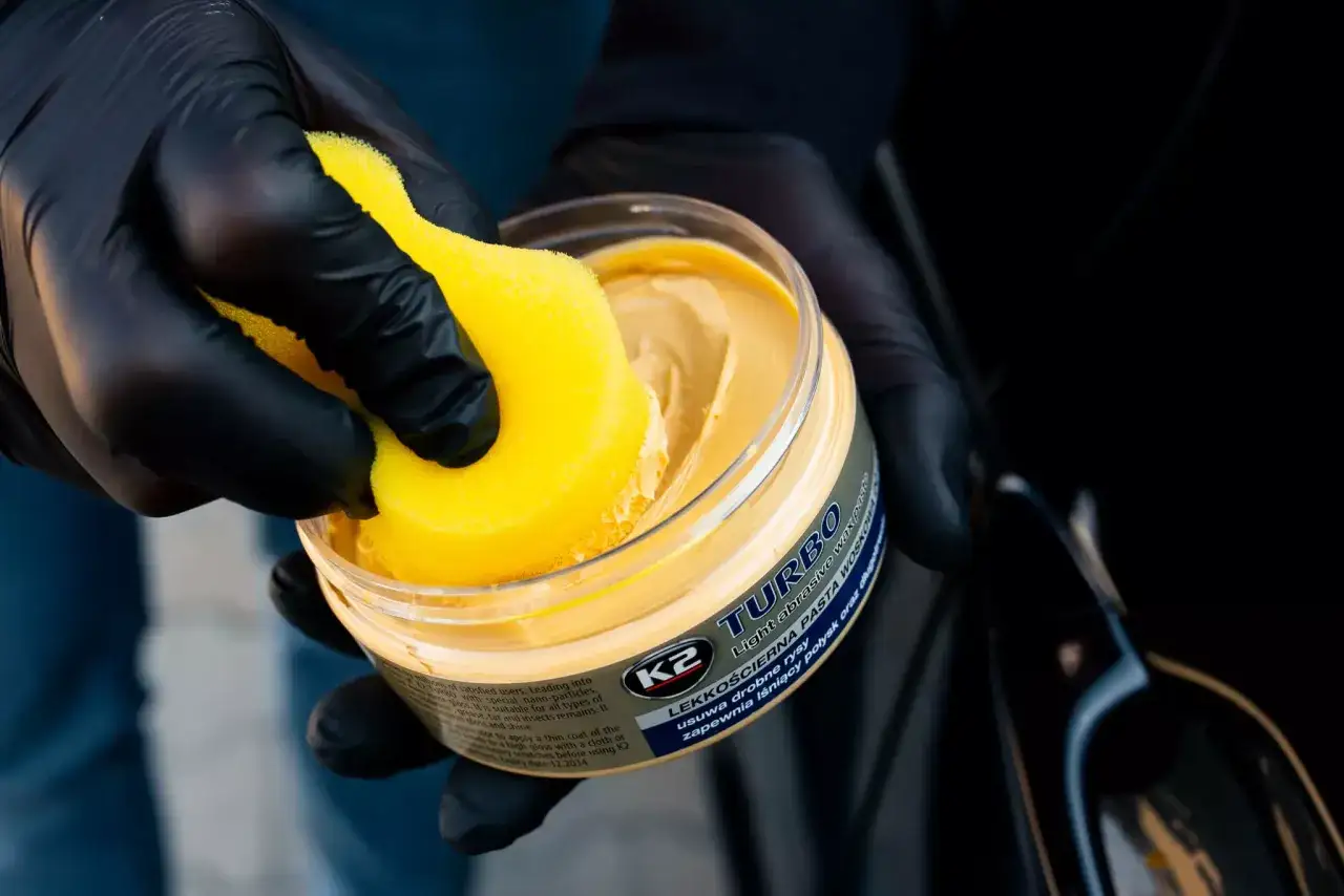 technika ręcznego polerowania lakieru