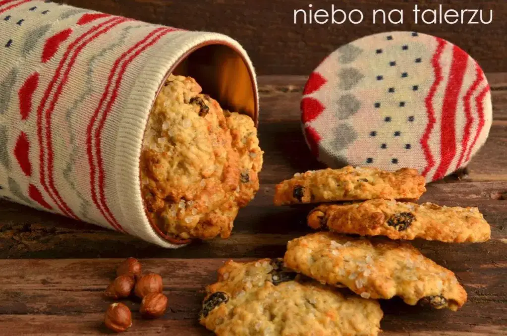 ciastka owsiane idealnie upieczone
