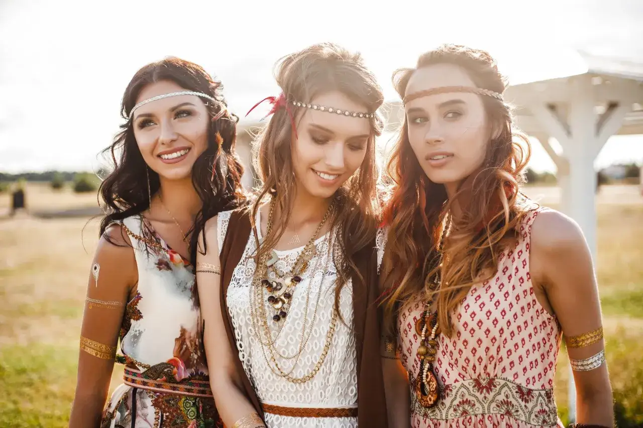 Stylizacja Hippie Boho lata 70. festiwal