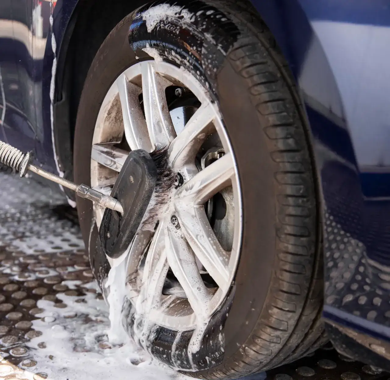 czyszczenie felg zimą ochrona przed solą