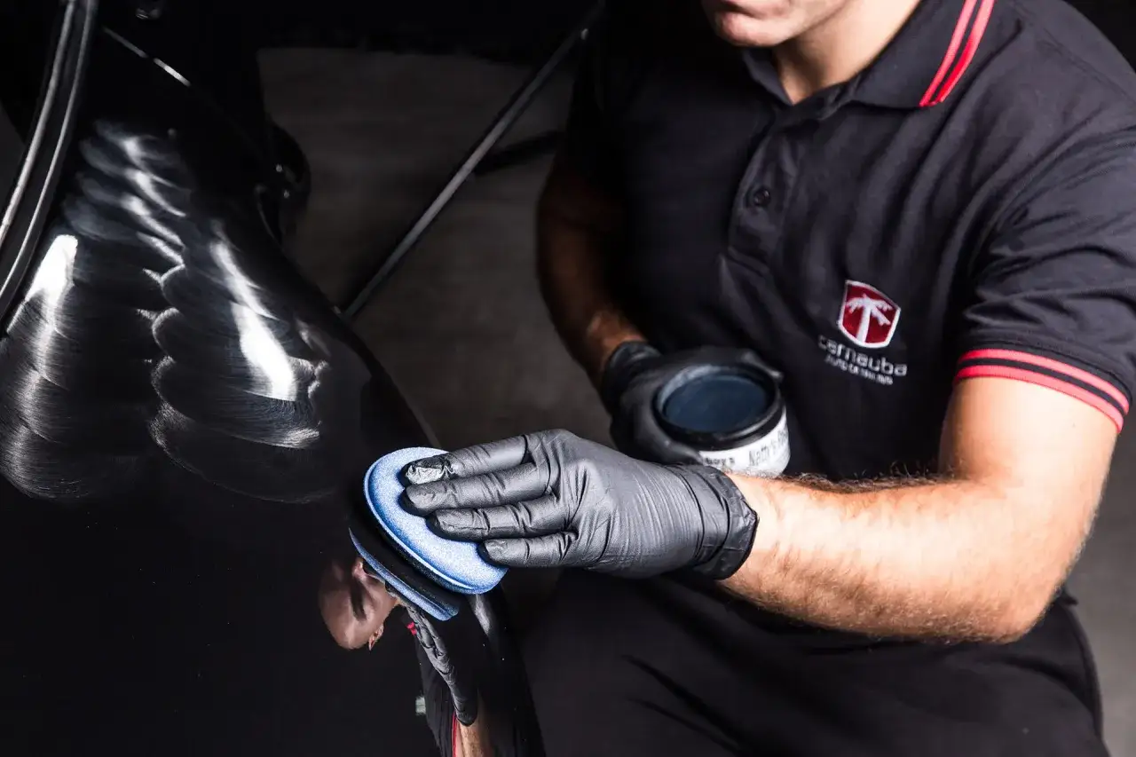 Aplikacja wosku samochodowego