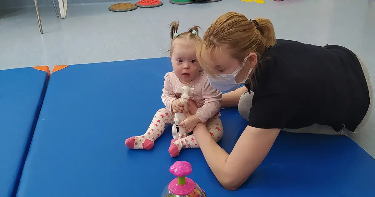 Zdjęcie Zajęcia dla dzieci z zespołem Downa, które wspierają rozwój i radość